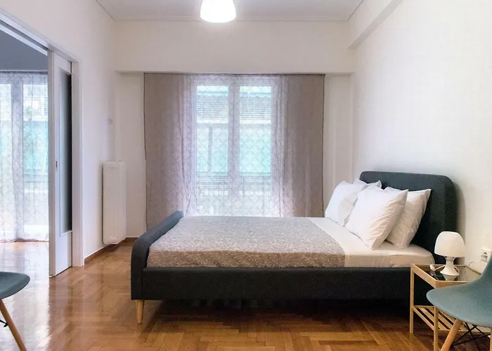 Pnyka Apartment 2